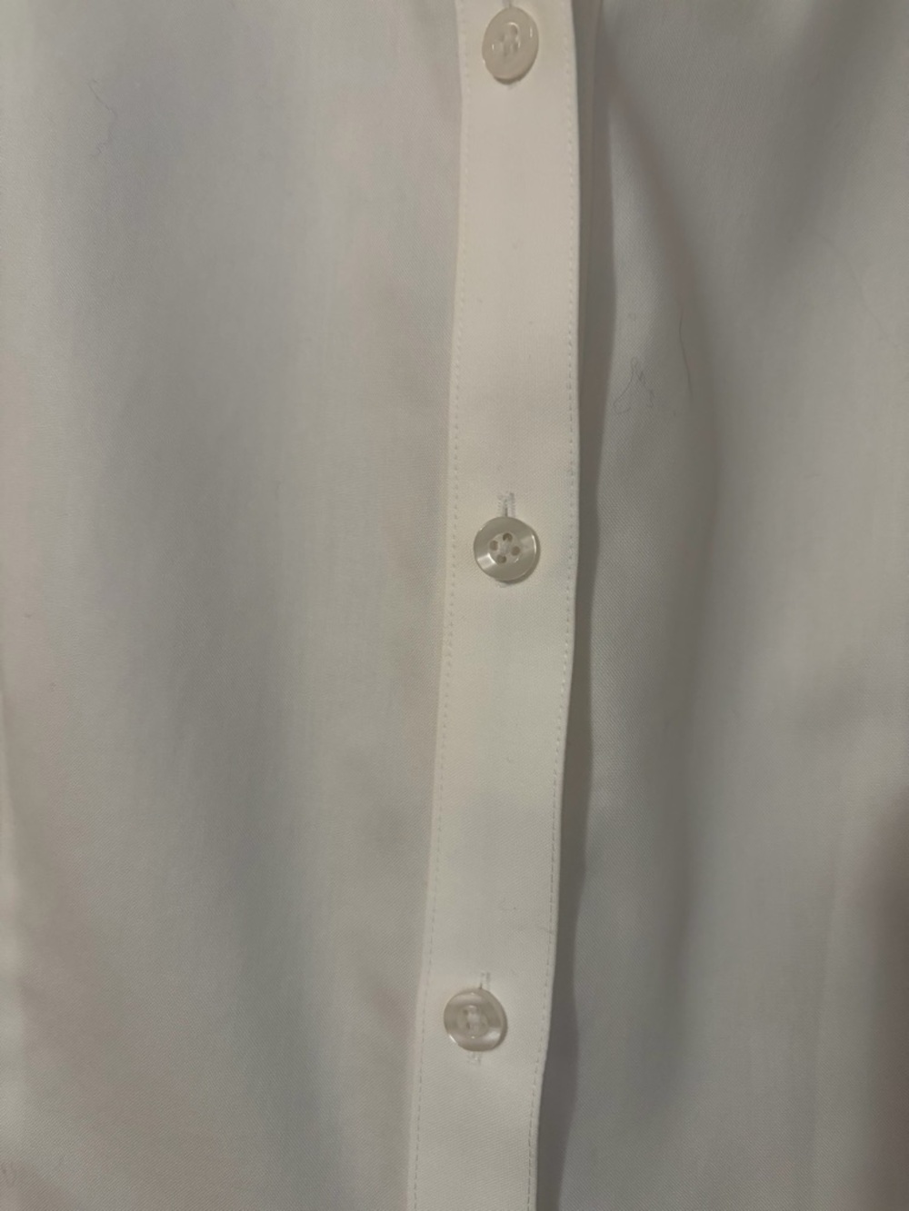 Chico’s White Wrinkle Resistant Button Down Shirt No-Iron Size 2 Large - Picture 4 of 8